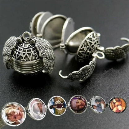 EXPANDING PHOTO LOCKET